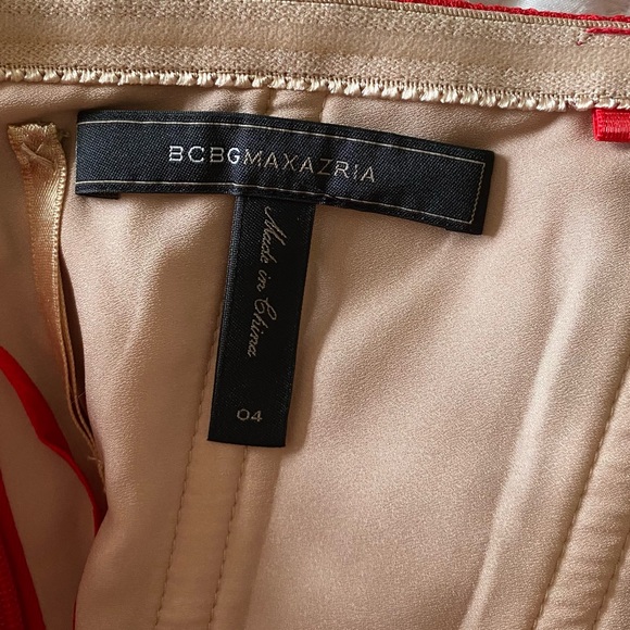 BCBGMAXAZRIA size 4 strapless red cocktail dress. Lace, layered with tulle - Picture 2 of 2